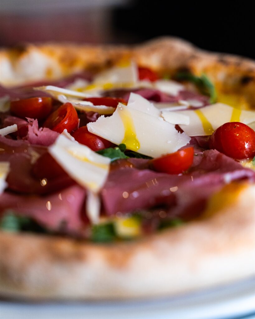 pizza-prosciutto-pomodorini-scaglie-serenata-torino-sud